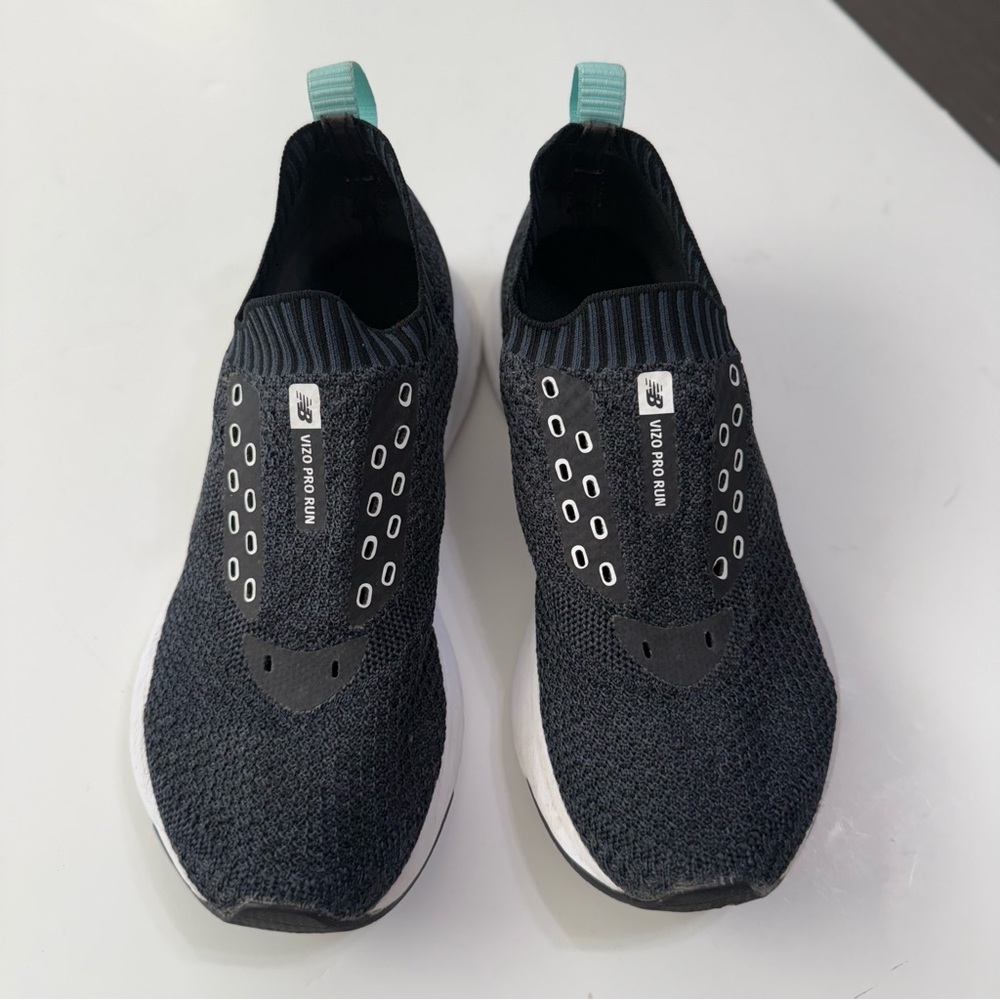 New Balance Vizo Pro Run Black and White Women's Sneakers